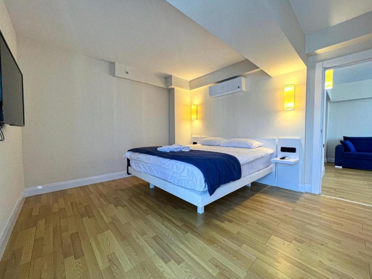Orbi City Apartment With Sea View Batumi Eksteriør billede