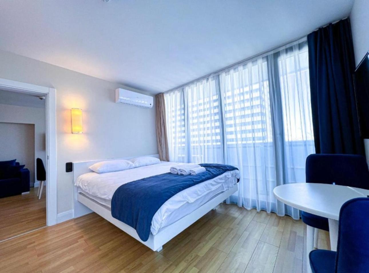 Orbi City Apartment With Sea View Batumi Eksteriør billede