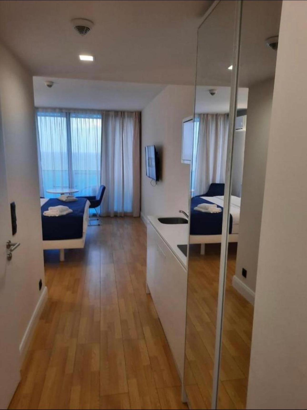 Orbi City Apartment With Sea View Batumi Eksteriør billede