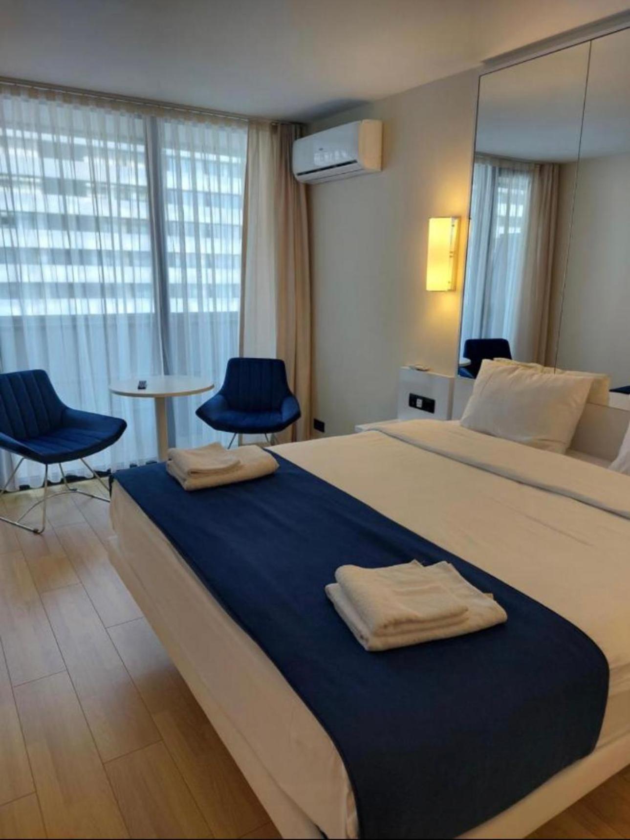 Orbi City Apartment With Sea View Batumi Eksteriør billede