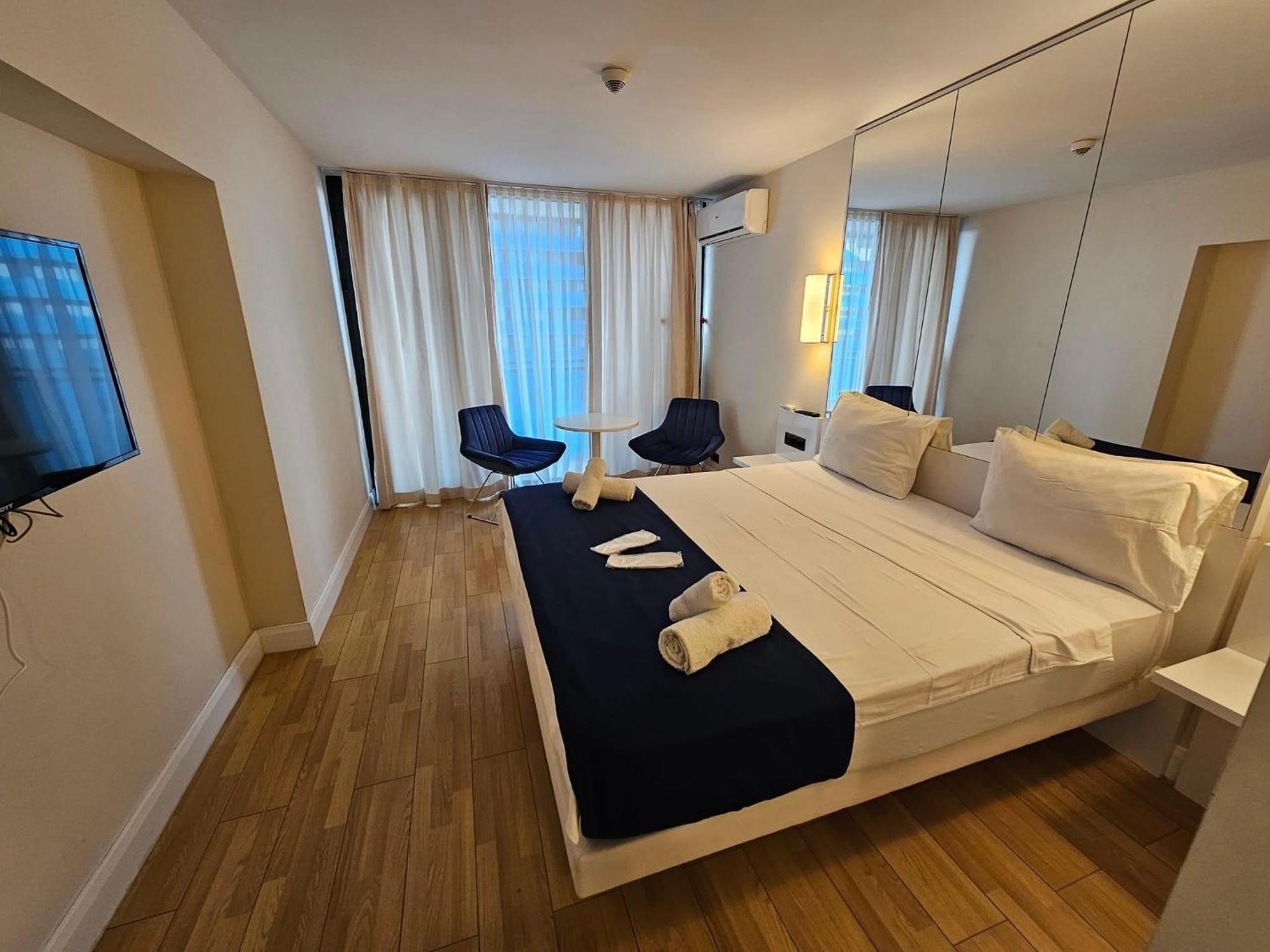 Orbi City Apartment With Sea View Batumi Eksteriør billede